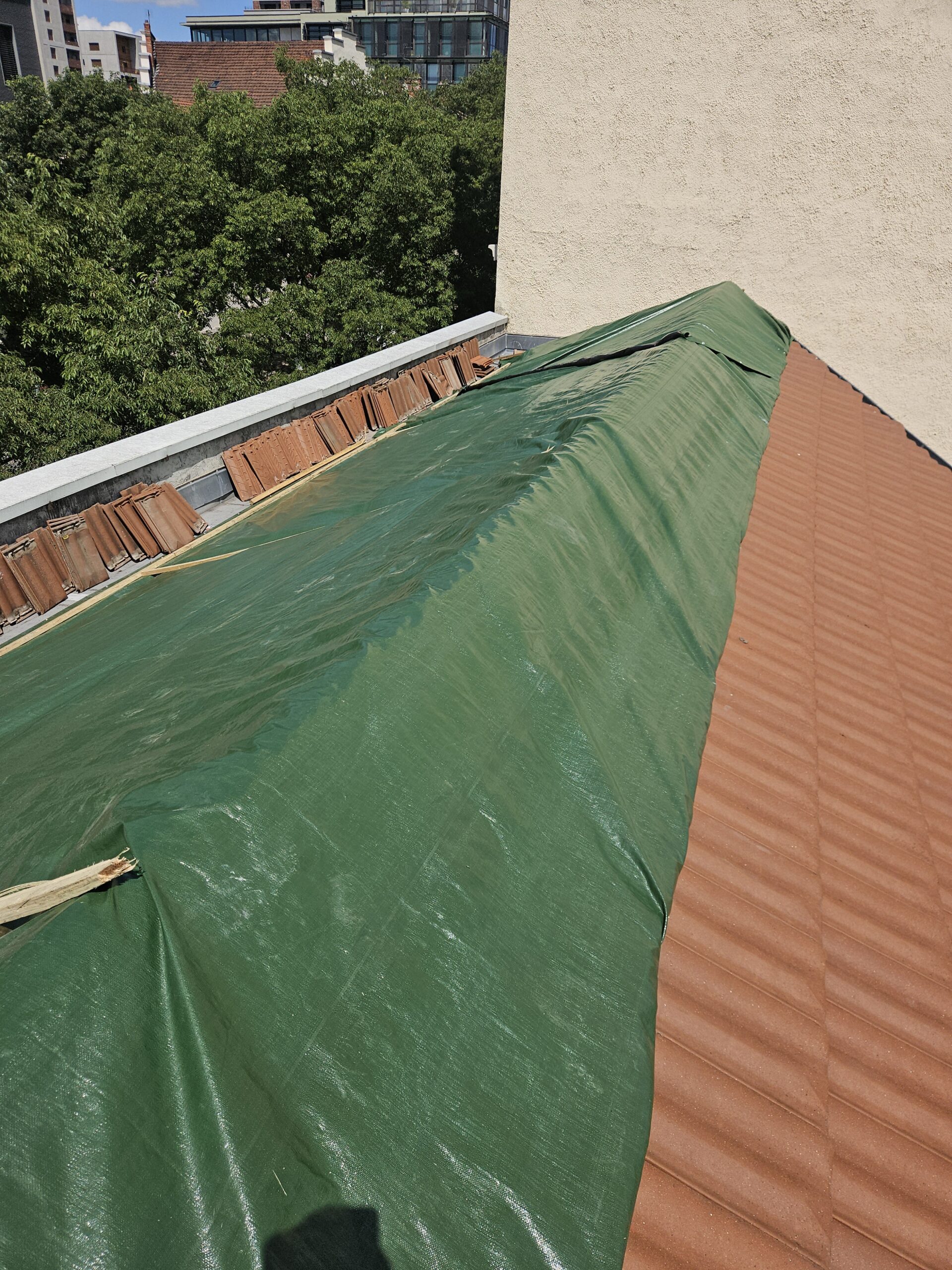 pose de bâche en urgence